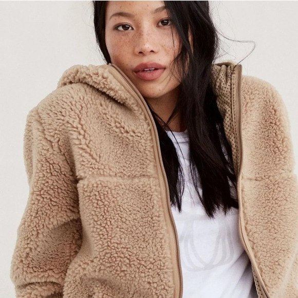 Aritzia Tna Sherpa Fleece Hooded Jacket Tan Size XXS - Picture 14 of 16